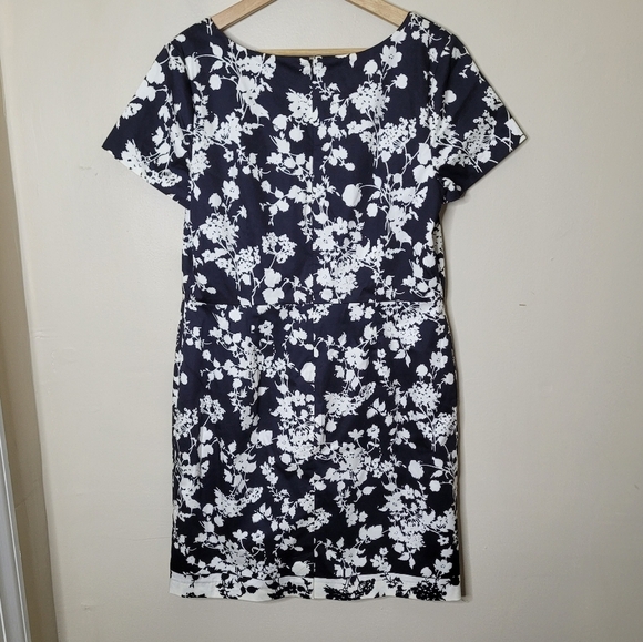 Talbots Black & White Floral Dress Feminine Modern Classic Knee Length Size 12 - Picture 5 of 7
